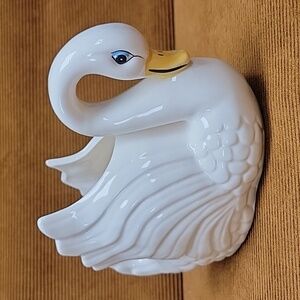 Ceramic Swan Planter Approx 8.5" by 5.75"